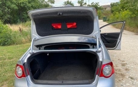 Volkswagen Passat B6, 2007 год, 597 000 рублей, 2 фотография