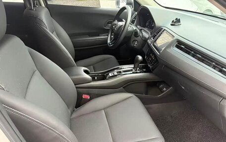 Honda Vezel, 2021 год, 1 400 030 рублей, 8 фотография