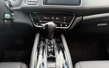 Honda Vezel, 2021 год, 1 400 030 рублей, 6 фотография