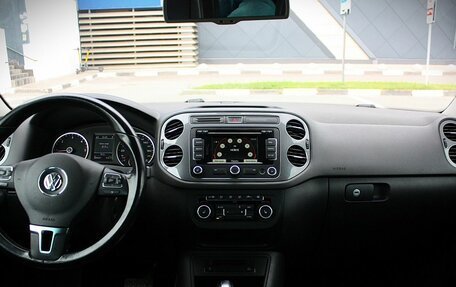 Volkswagen Tiguan I, 2013 год, 1 098 000 рублей, 6 фотография