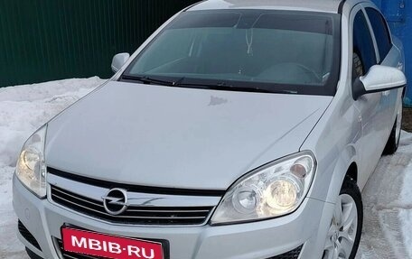 Opel Astra H, 2013 год, 674 000 рублей, 1 фотография
