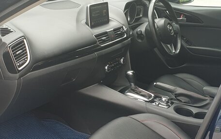 Mazda Axela, 2015 год, 1 150 000 рублей, 7 фотография