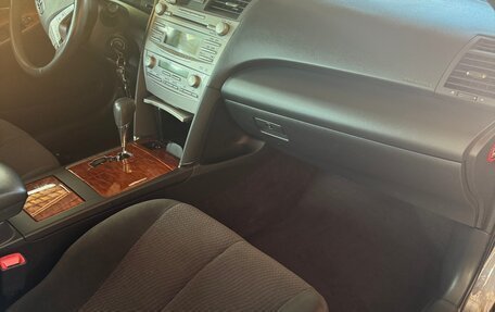 Toyota Camry, 2010 год, 1 650 000 рублей, 8 фотография