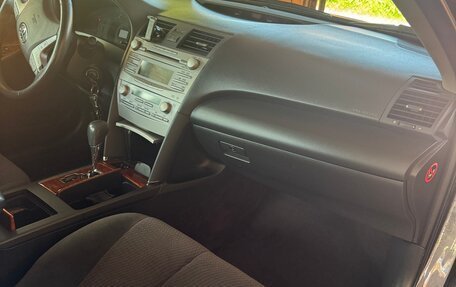 Toyota Camry, 2010 год, 1 650 000 рублей, 7 фотография