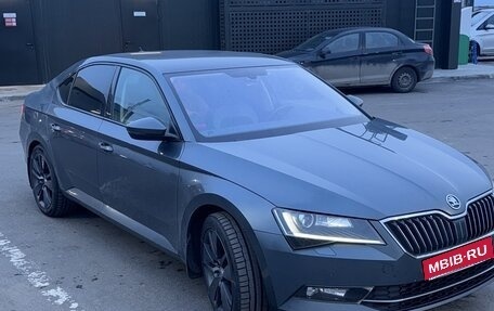 Skoda Superb III рестайлинг, 2017 год, 2 550 000 рублей, 1 фотография