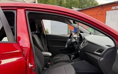 Hyundai Solaris II рестайлинг, 2021 год, 1 400 000 рублей, 9 фотография