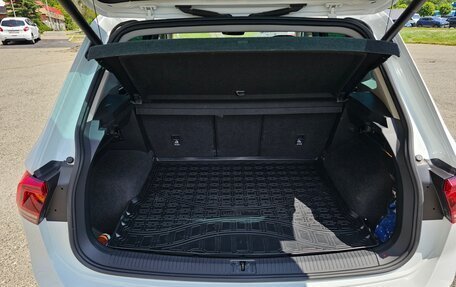 Volkswagen Tiguan II, 2019 год, 2 140 000 рублей, 14 фотография
