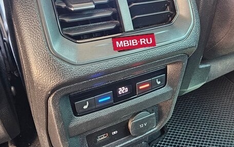 Volkswagen Tiguan II, 2019 год, 2 140 000 рублей, 9 фотография