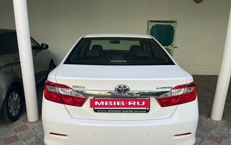 Toyota Camry, 2013 год, 2 200 000 рублей, 6 фотография