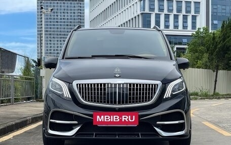 Mercedes-Benz Vito, 2022 год, 3 780 000 рублей, 2 фотография