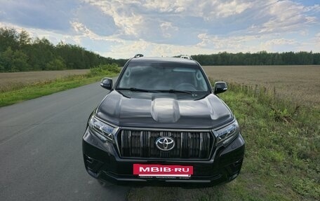 Toyota Land Cruiser Prado 150 рестайлинг 2, 2021 год, 6 690 000 рублей, 2 фотография