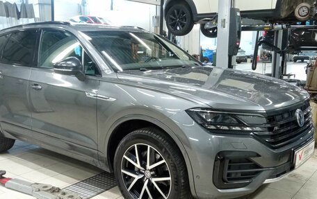 Volkswagen Touareg III, 2019 год, 5 100 000 рублей, 2 фотография