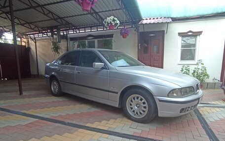 BMW 5 серия, 1998 год, 500 000 рублей, 3 фотография