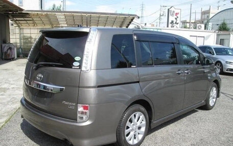 Toyota ISis I, 2012 год, 1 130 000 рублей, 5 фотография