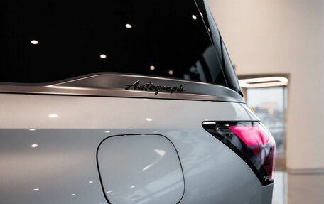 Infiniti QX80, 2024 год, 16 690 000 рублей, 9 фотография