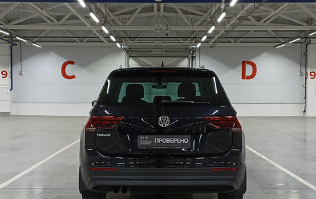 Volkswagen Tiguan II, 2018 год, 2 249 000 рублей, 7 фотография