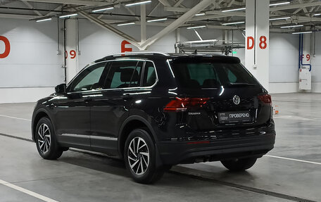 Volkswagen Tiguan II, 2018 год, 2 249 000 рублей, 8 фотография