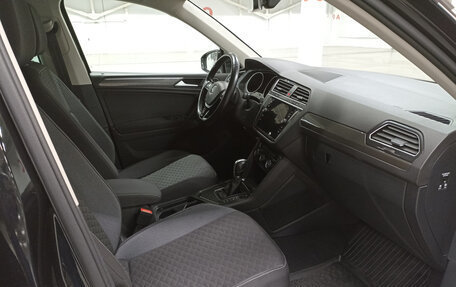 Volkswagen Tiguan II, 2018 год, 2 249 000 рублей, 13 фотография