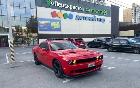 Dodge Challenger III рестайлинг 2, 2017 год, 3 350 000 рублей, 10 фотография