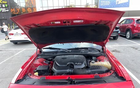 Dodge Challenger III рестайлинг 2, 2017 год, 3 350 000 рублей, 11 фотография