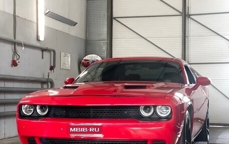 Dodge Challenger III рестайлинг 2, 2017 год, 3 350 000 рублей, 15 фотография