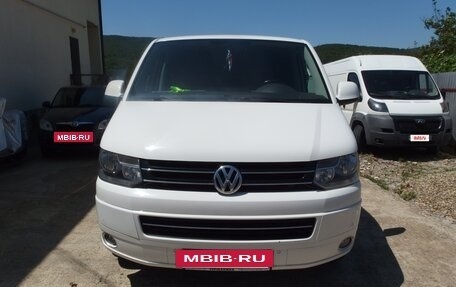 Volkswagen Multivan T5, 2010 год, 2 200 000 рублей, 2 фотография