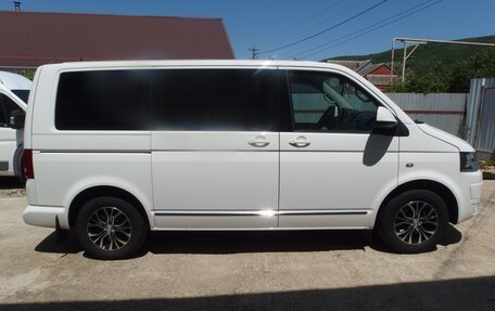 Volkswagen Multivan T5, 2010 год, 2 200 000 рублей, 3 фотография