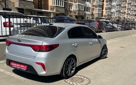KIA Rio IV, 2018 год, 1 280 000 рублей, 2 фотография