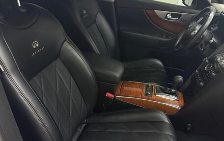 Infiniti FX II, 2012 год, 2 250 000 рублей, 3 фотография