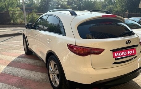 Infiniti FX II, 2012 год, 2 250 000 рублей, 9 фотография