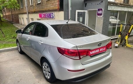 KIA Rio III рестайлинг, 2016 год, 1 050 000 рублей, 2 фотография