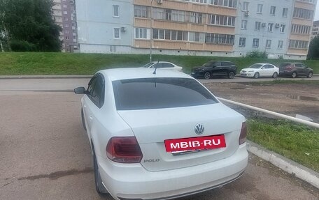 Volkswagen Polo VI (EU Market), 2016 год, 900 000 рублей, 2 фотография