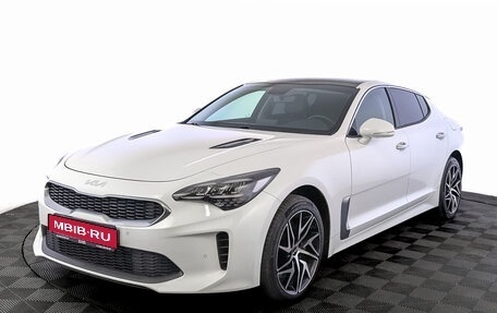 KIA Stinger I, 2022 год, 3 700 000 рублей, 1 фотография