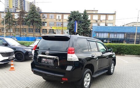 Toyota Land Cruiser Prado 150 рестайлинг 2, 2011 год, 2 800 000 рублей, 5 фотография