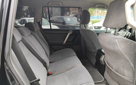 Toyota Land Cruiser Prado 150 рестайлинг 2, 2011 год, 2 800 000 рублей, 13 фотография