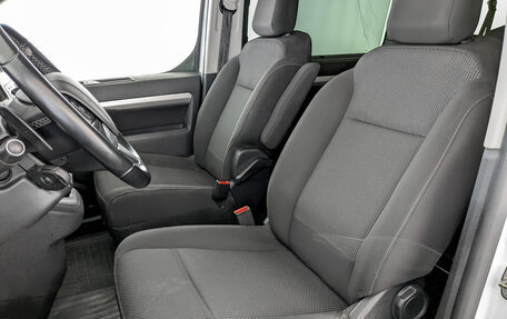 Peugeot Traveller I, 2021 год, 2 545 000 рублей, 21 фотография
