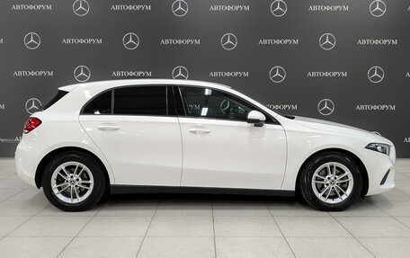 Mercedes-Benz A-Класс, 2019 год, 2 420 000 рублей, 4 фотография