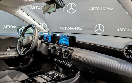 Mercedes-Benz A-Класс, 2019 год, 2 420 000 рублей, 11 фотография