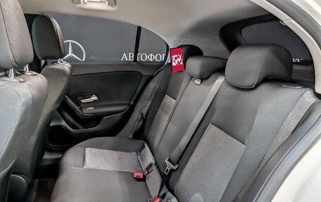 Mercedes-Benz A-Класс, 2019 год, 2 420 000 рублей, 12 фотография