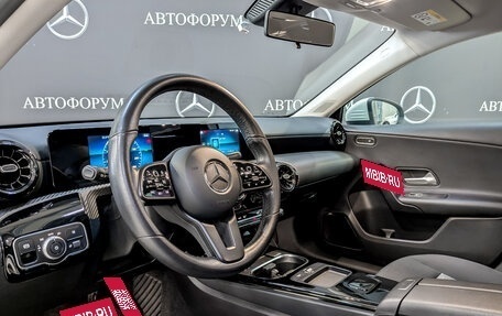 Mercedes-Benz A-Класс, 2019 год, 2 420 000 рублей, 16 фотография
