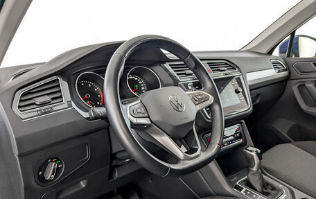 Volkswagen Tiguan II, 2021 год, 3 100 000 рублей, 16 фотография