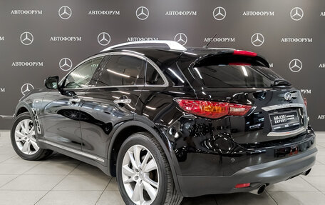 Infiniti QX70, 2016 год, 2 850 000 рублей, 7 фотография