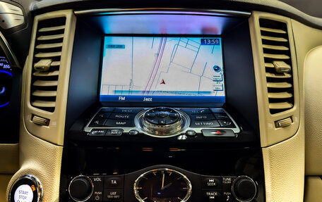 Infiniti QX70, 2016 год, 2 850 000 рублей, 15 фотография
