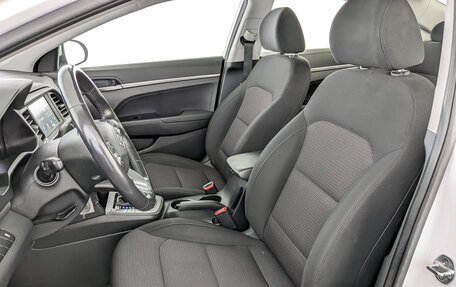 Hyundai Elantra VI рестайлинг, 2020 год, 1 650 000 рублей, 20 фотография