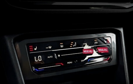 Volkswagen Tiguan II, 2021 год, 1 600 000 рублей, 26 фотография