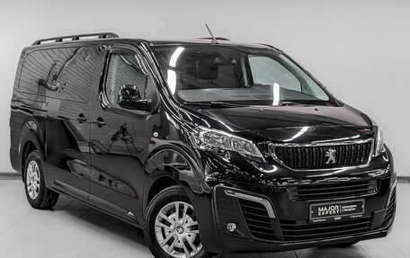 Peugeot Traveller I, 2018 год, 2 700 000 рублей, 3 фотография