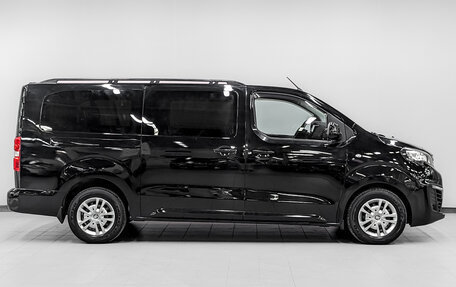 Peugeot Traveller I, 2018 год, 2 700 000 рублей, 4 фотография