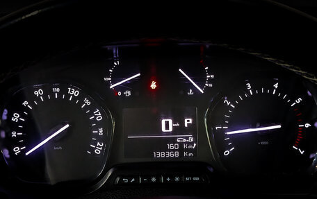 Peugeot Traveller I, 2018 год, 2 700 000 рублей, 14 фотография