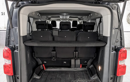 Peugeot Traveller I, 2018 год, 2 700 000 рублей, 10 фотография