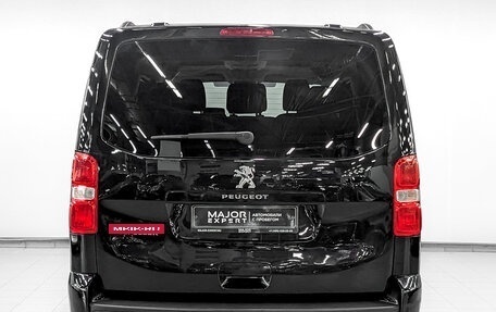 Peugeot Traveller I, 2018 год, 2 700 000 рублей, 6 фотография